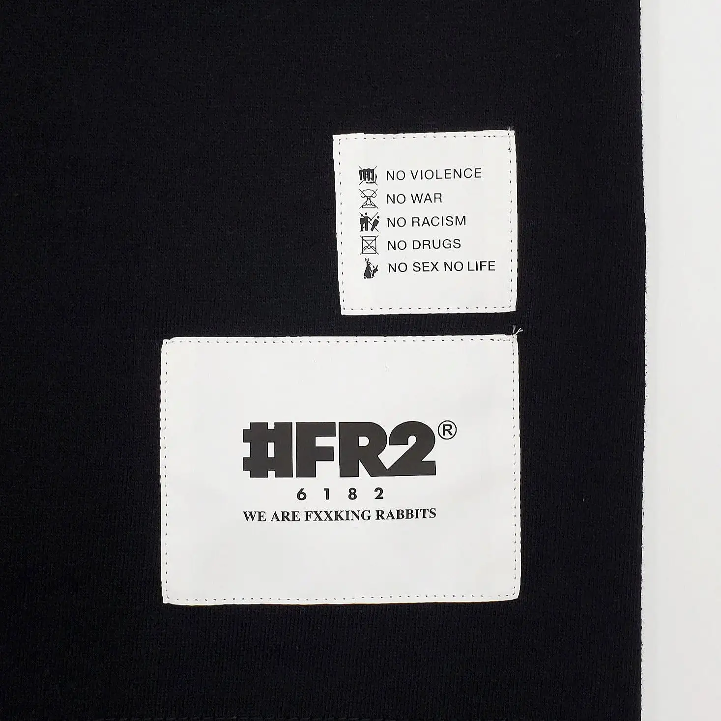 FR2 JAPAN Sakura Embroidery #FR2 Logo Tee Black (Japan Exclusive)