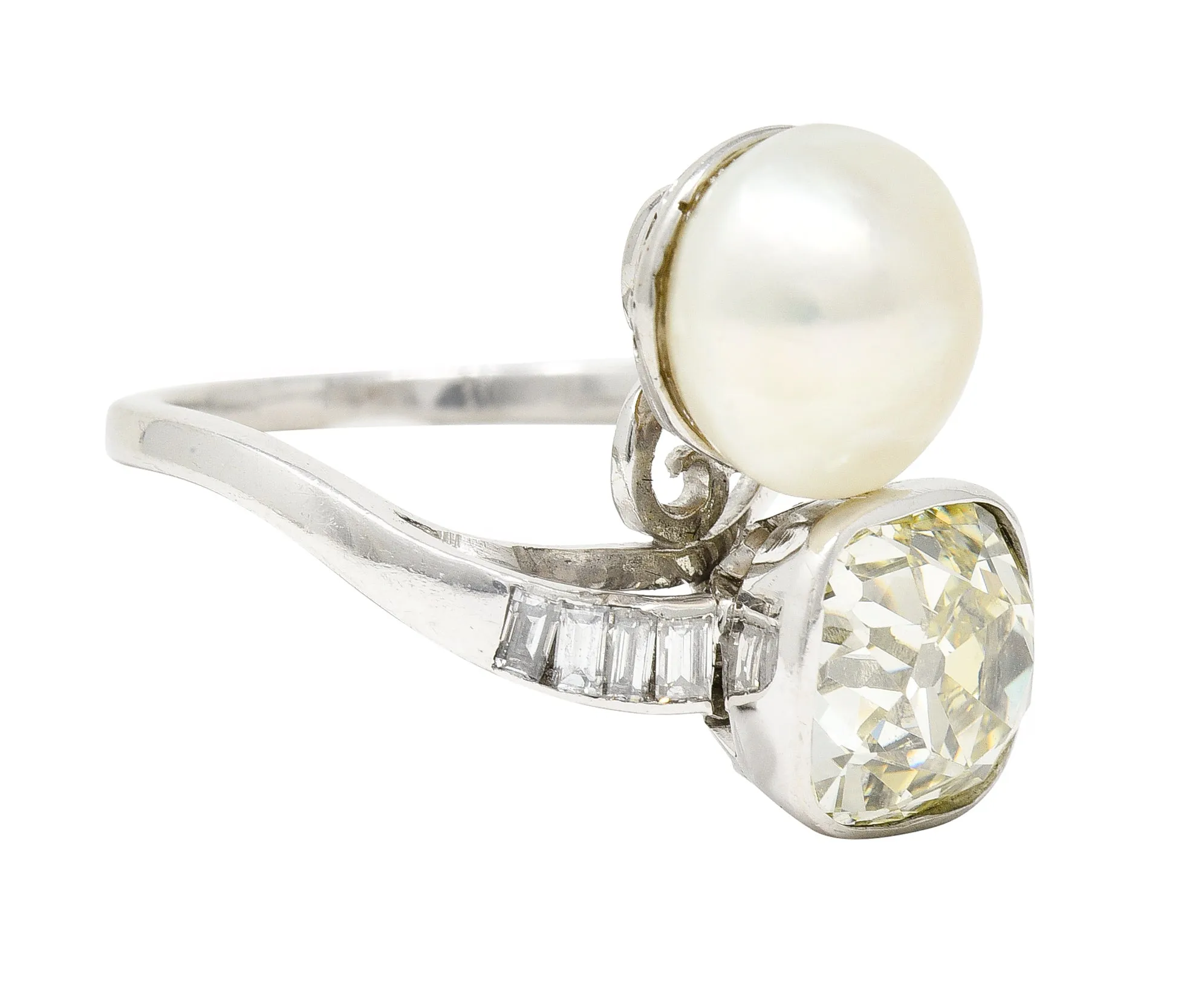 Mid-Century 3.52 CTW Old Mine Cut Diamond Pinctada Pearl Platinum Toi-Et-Moi Vintage Ring GIA