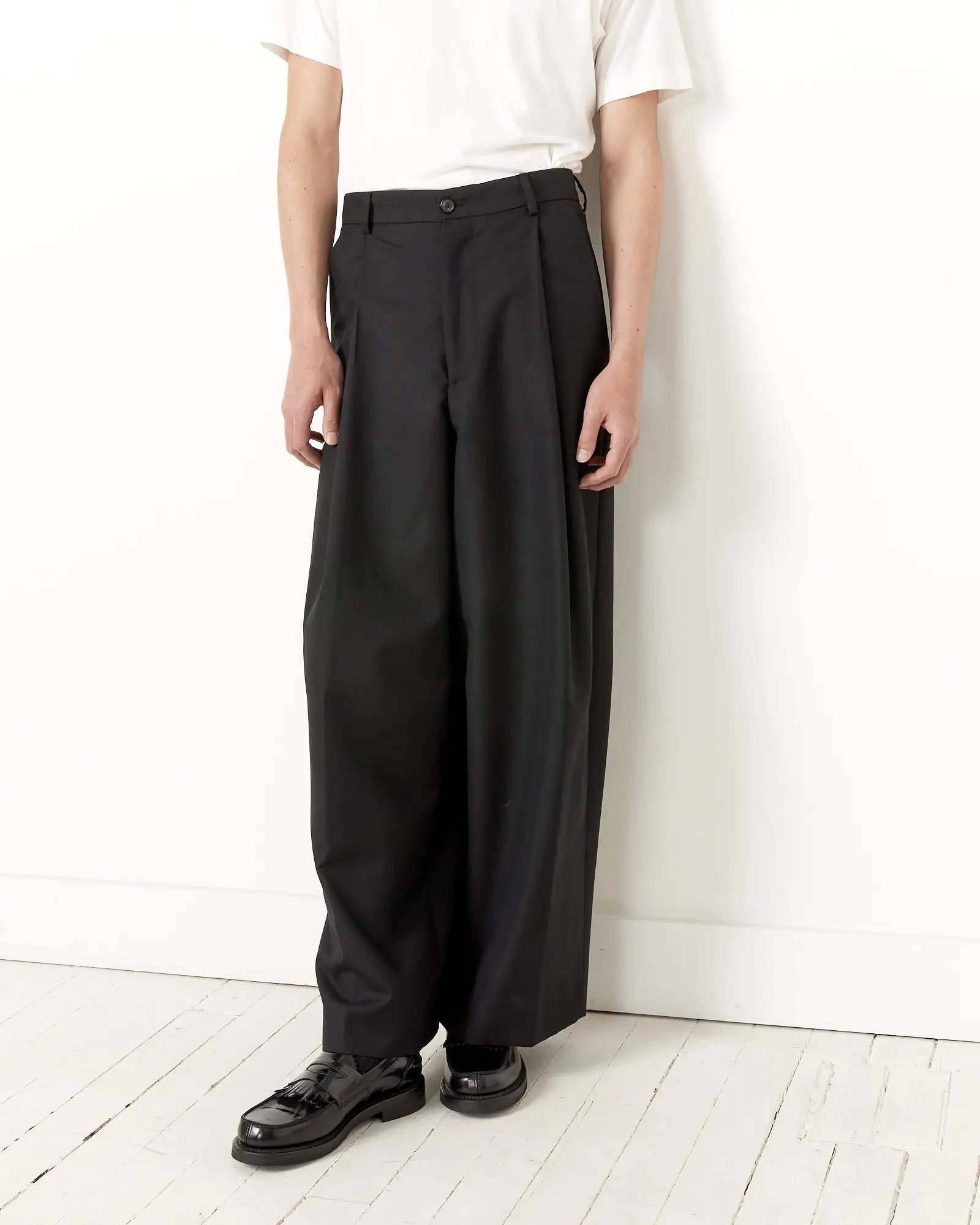 Wide Leg Tailored Pant in Black